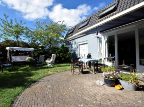 Relax in your holiday home with sauna 1 km from the beach of Noordwijk